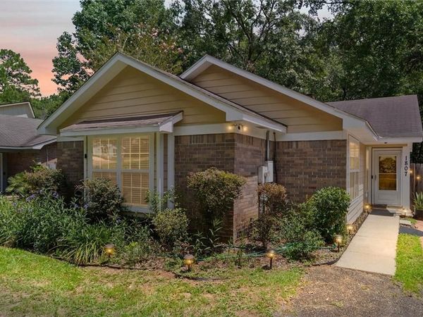 1807 Spring Brook Court, Mobile, AL 36609