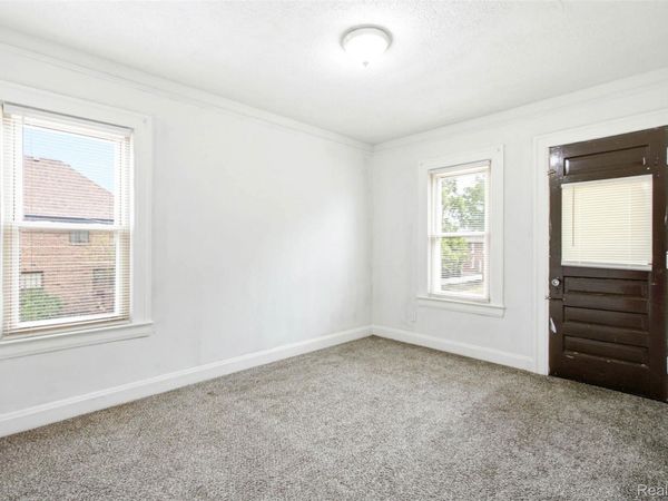 17214 Roselawn Street, Detroit, Mi 48221