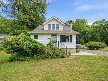 34004 Kirby Street, Farmington Hills, Mi 48335