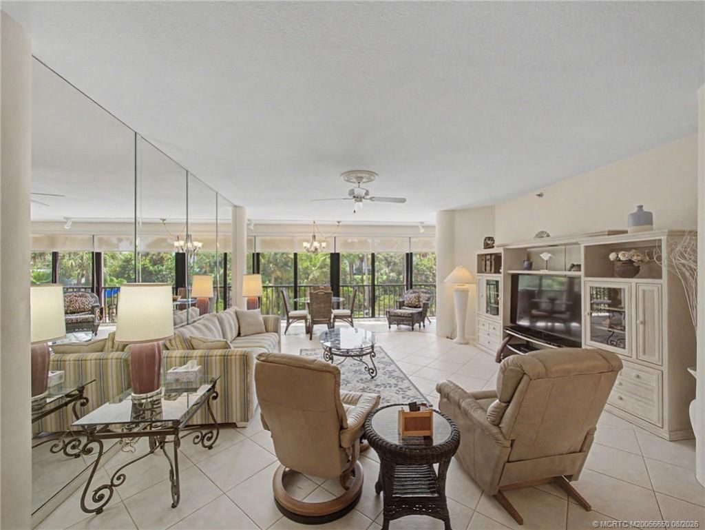 221 NE Plantation Road, Unit 211, Stuart, FL 34996 Photo