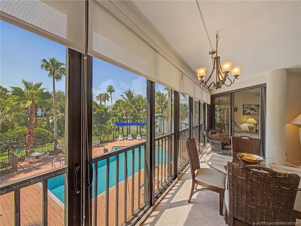 221 NE Plantation Road, Unit 211, Stuart, FL 34996 Photo