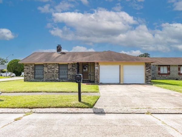 4001 N DELLS Street, Harvey, LA 70058