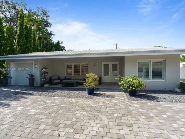 932 Bird Rd , Coral Gables, FL 33146