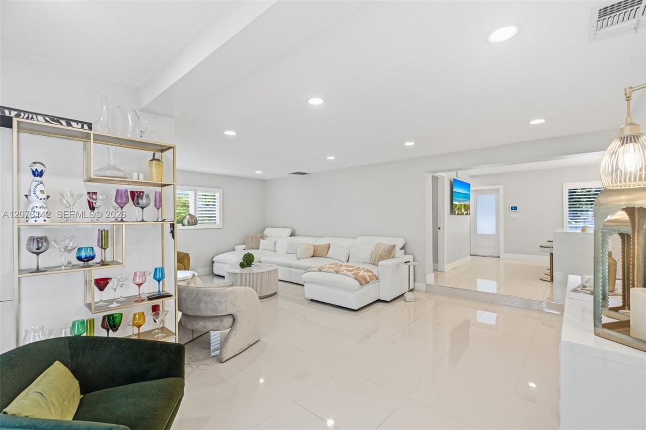 932 Bird Rd , Coral Gables, FL 33146 Photo