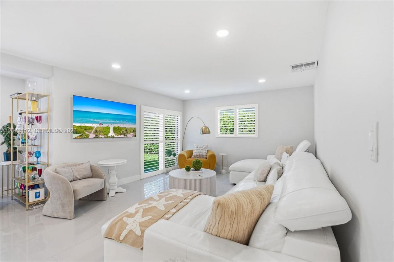 932 Bird Rd , Coral Gables, FL 33146 Photo