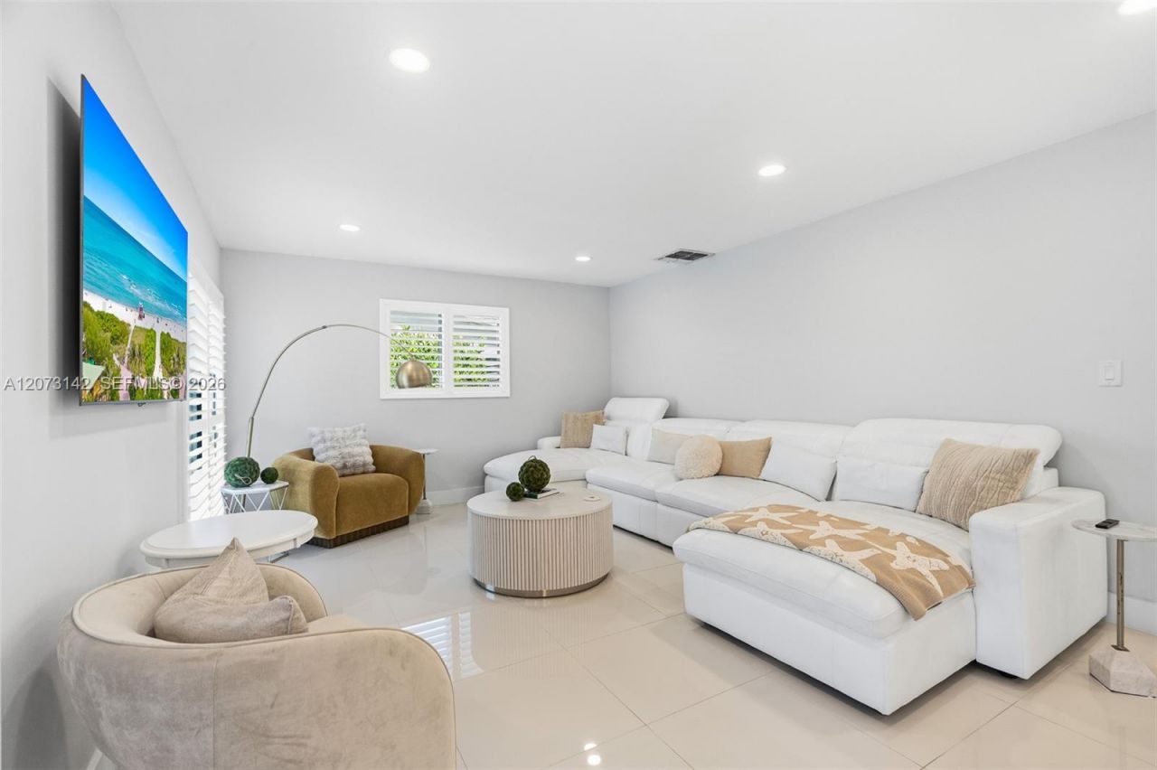 932 Bird Rd , Coral Gables, FL 33146 Photo