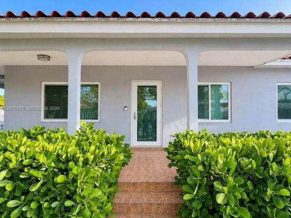 100 SW 51st Ct , Miami, FL 33134