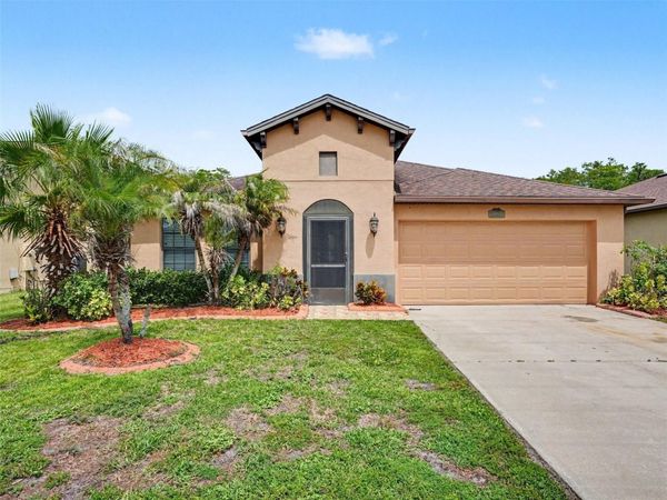 2721 EAGLE CLIFF DRIVE , KISSIMMEE, FL 34746