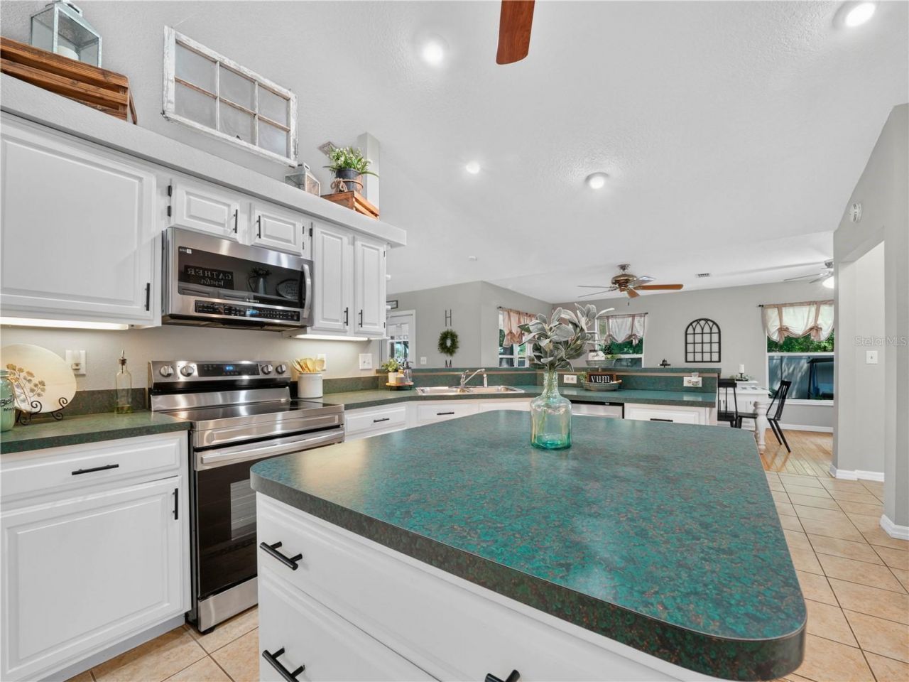 904 Hardy Way , Auburndale, FL 33823 Photo
