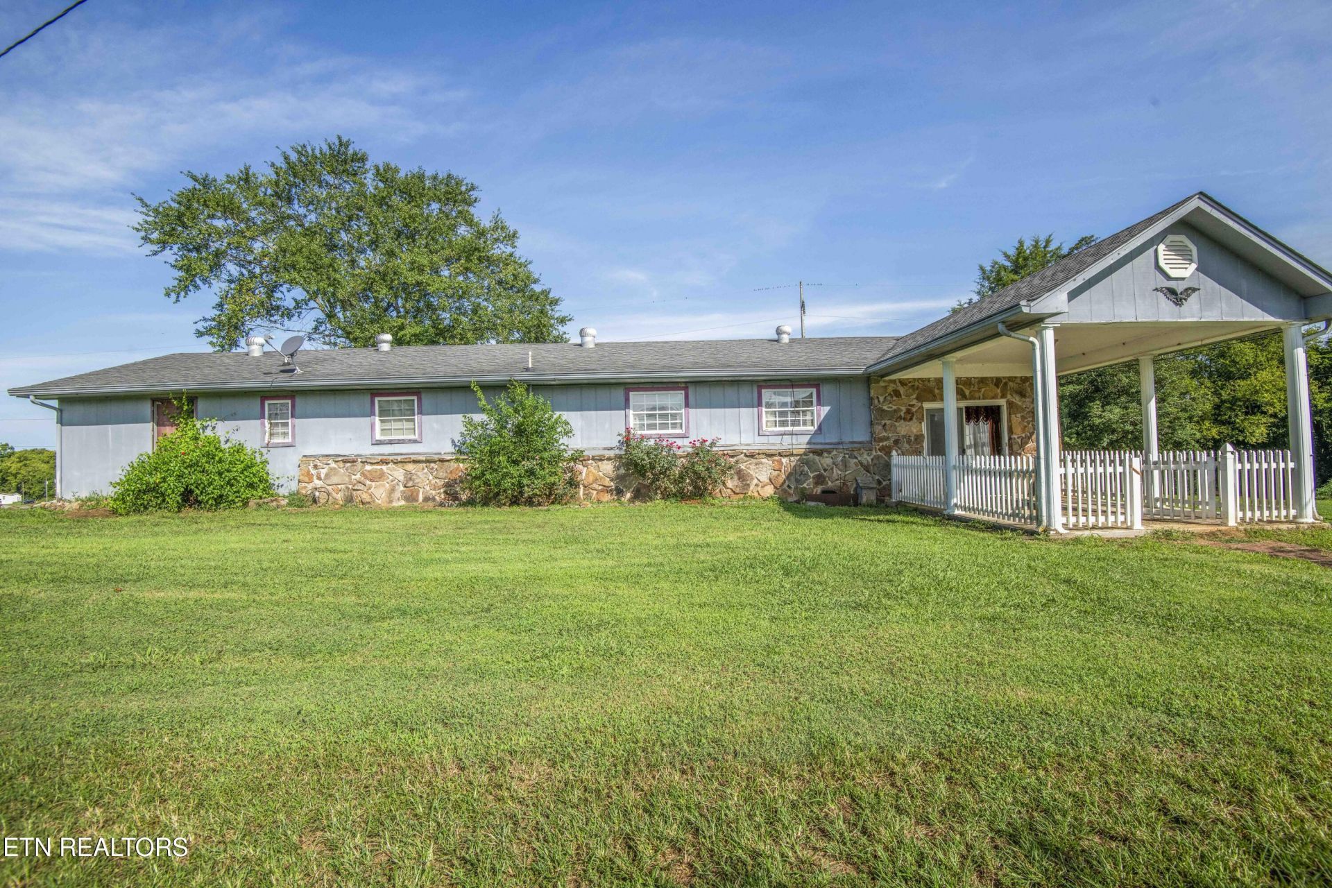 180 Bernard Rd, Sweetwater, TN 37874 Main Photo