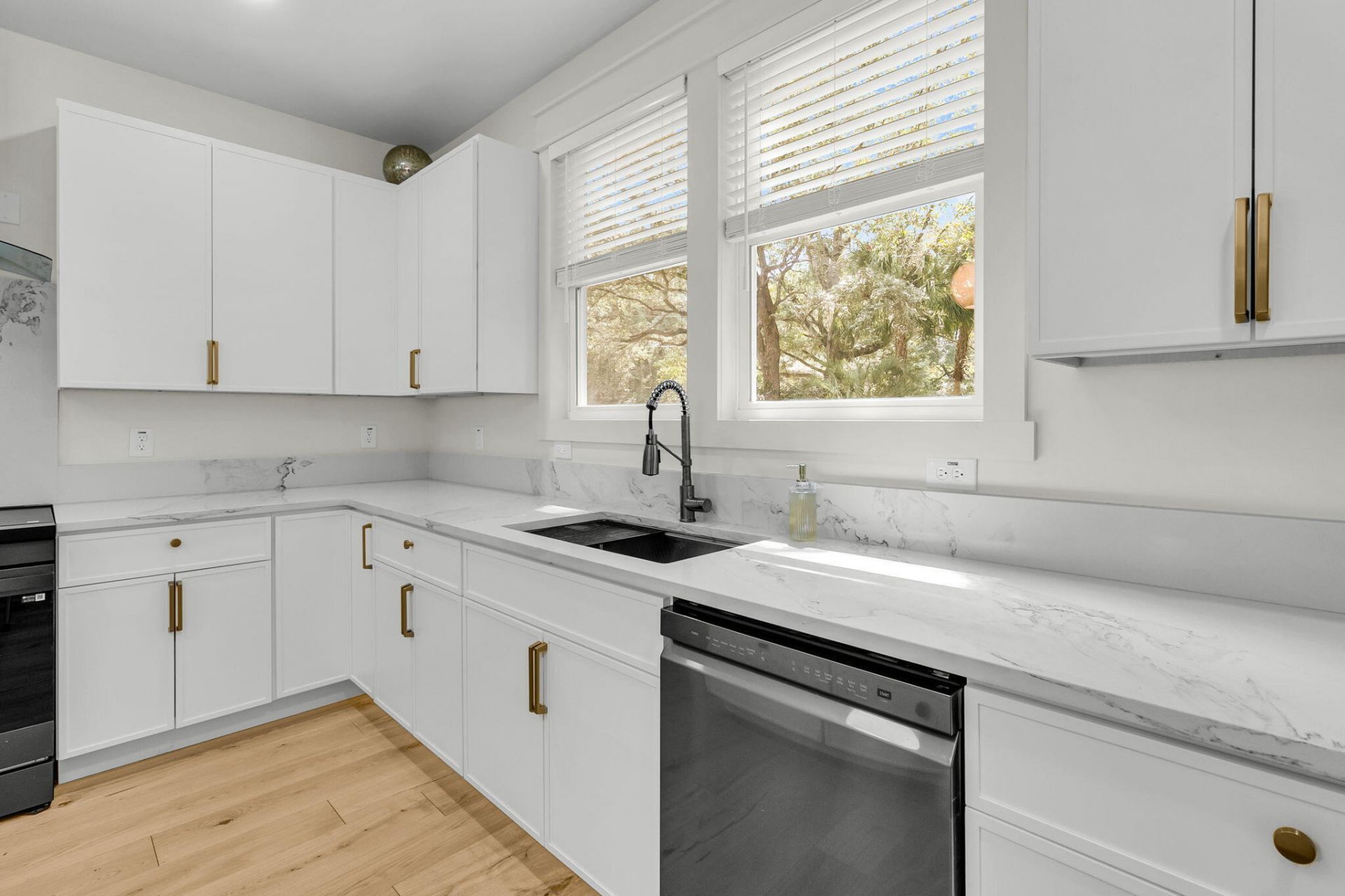 6094 Chisolm Road Photo 41