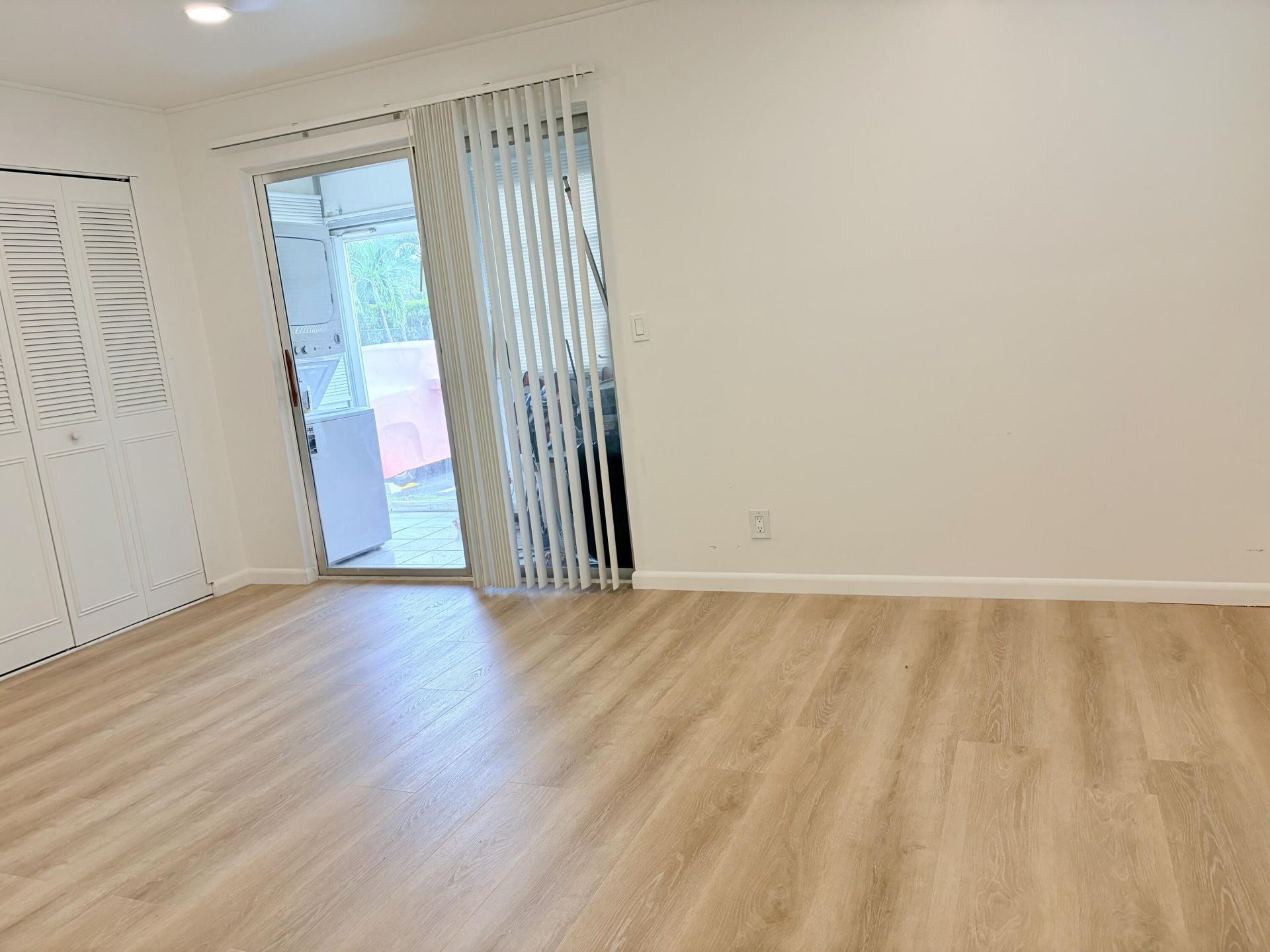 251 Flanders F, Delray Beach, FL 33484 Photo