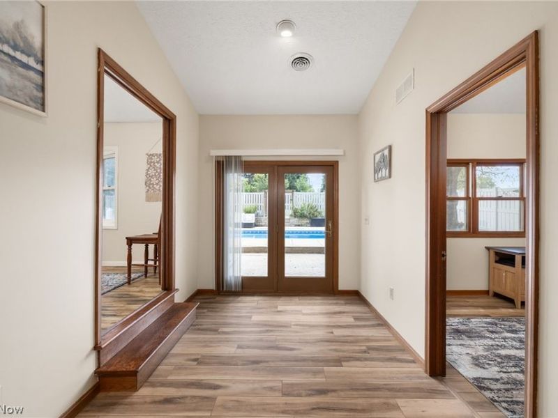 6730 Nathaniel Drive, Shreve, OH 44676 Photo 8