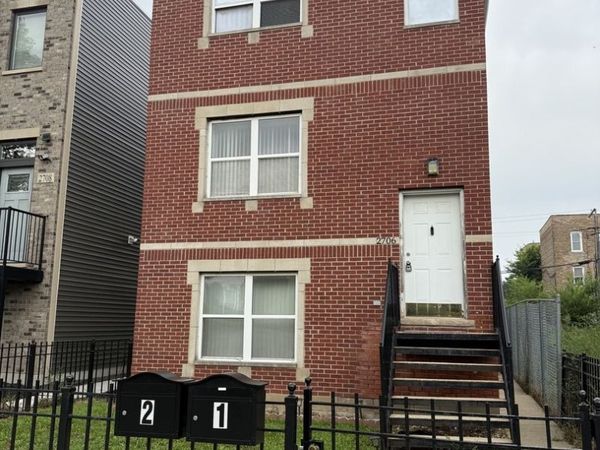 2706 W Jackson Boulevard , Chicago, IL 60612