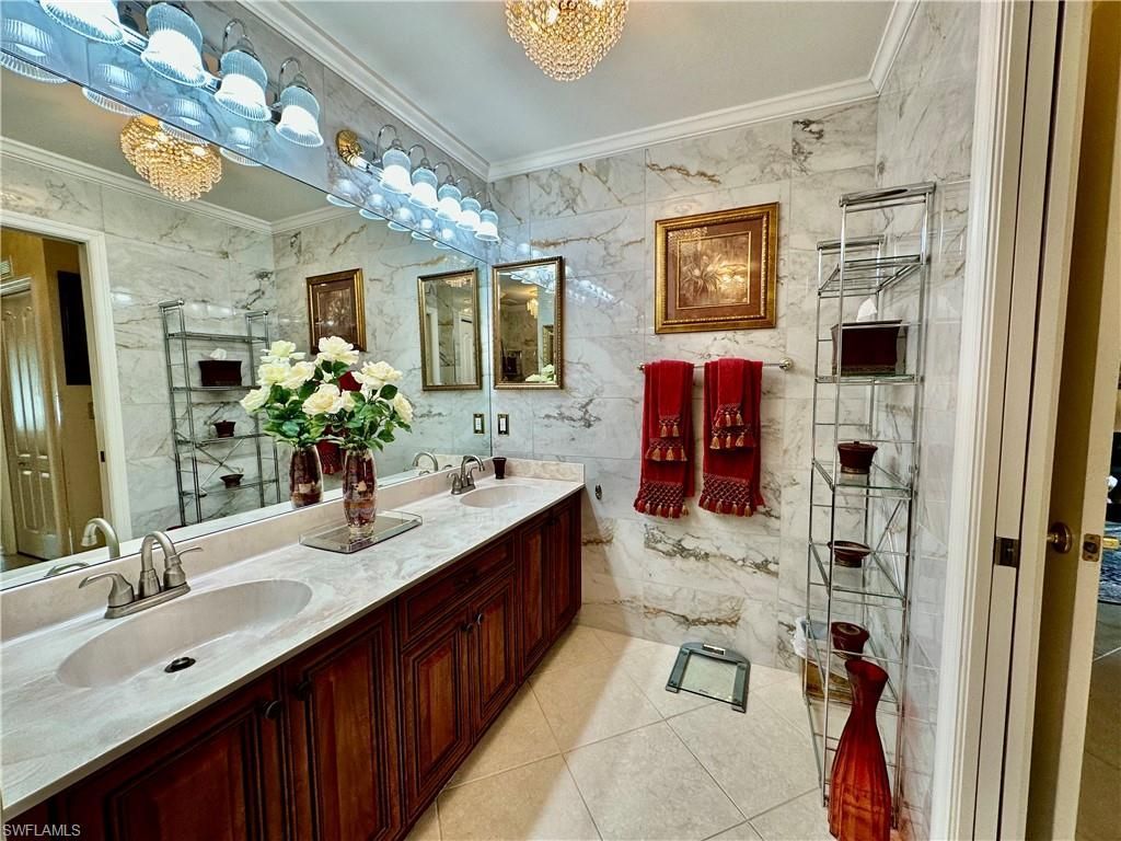 3310 Grand Cypress Dr, Unit 101, Naples, FL 34119 Photo