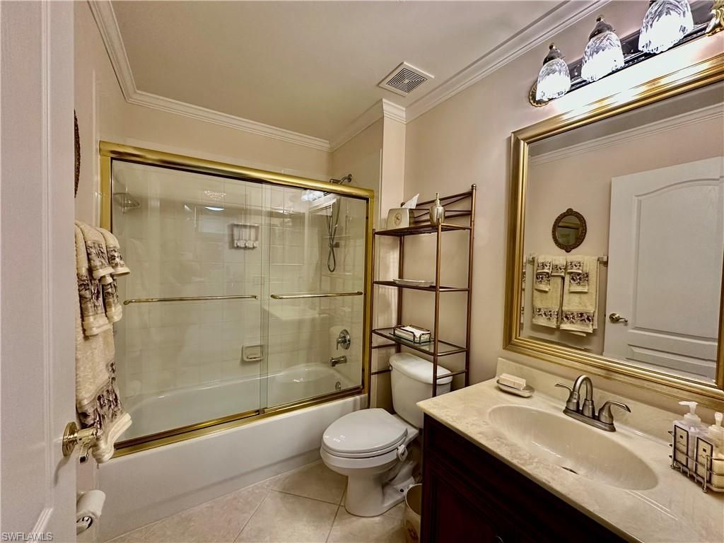 3310 Grand Cypress Dr, Unit 101, Naples, FL 34119 Photo