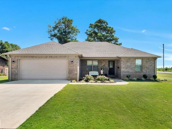 905 SE 7th Street SE, Walnut Ridge, AR 72476