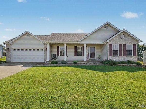57 Dean Wells Court, Warrenton, MO 63383