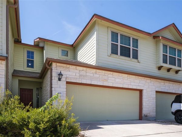 2410 Great Oaks DR, Unit 402, Round Rock, TX 78681