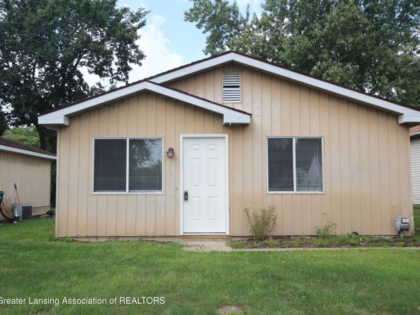 414 S Hathaway Street, Lansing, MI 48917