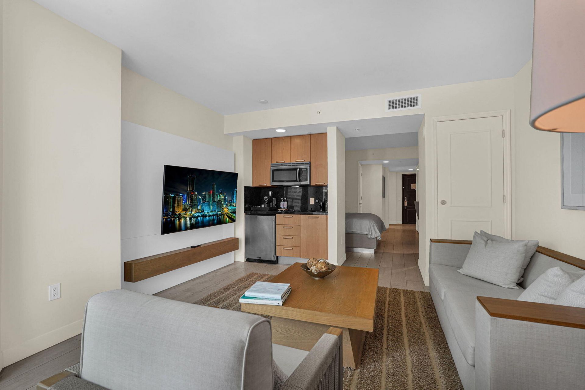 505 N Fort Lauderdale Beach Boulevard, Unit 1004, Fort Lauderdale, FL 33304 Photo