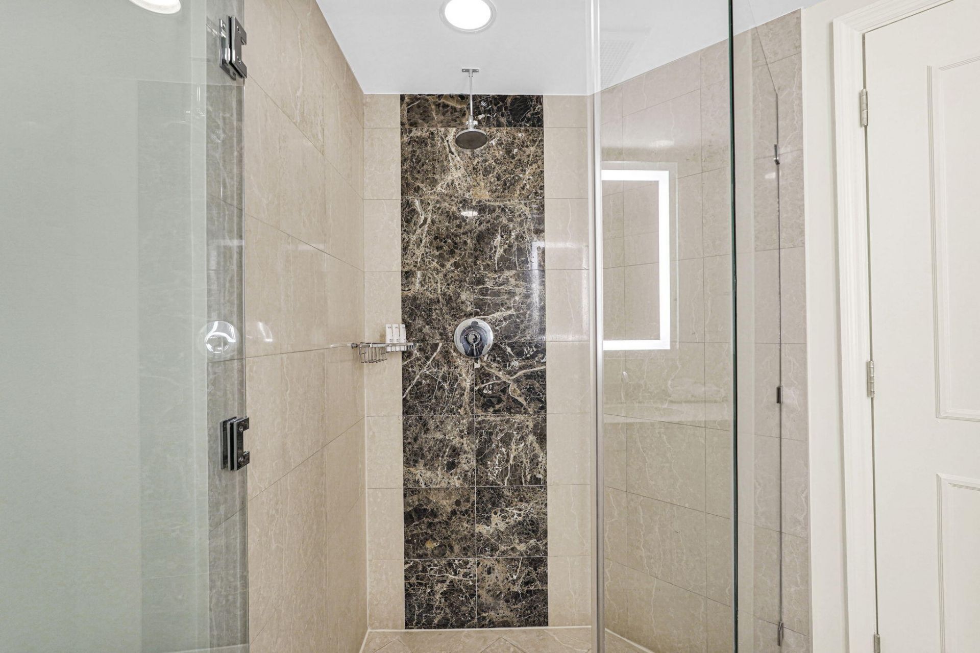 505 N Fort Lauderdale Beach Boulevard, Unit 1817, Fort Lauderdale, FL 33304 Photo