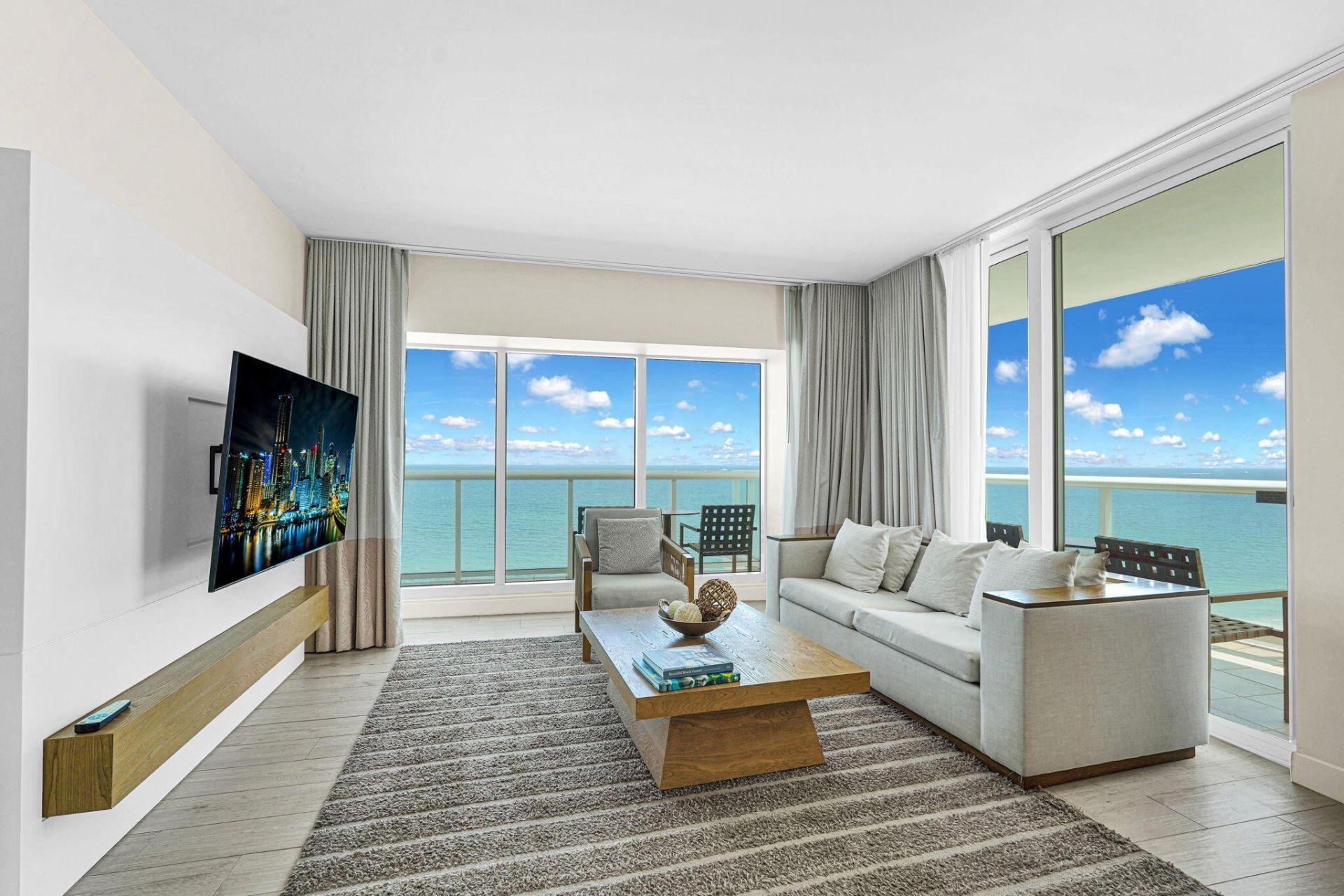 505 N Fort Lauderdale Beach Boulevard, Unit 1817, Fort Lauderdale, FL 33304 Photo
