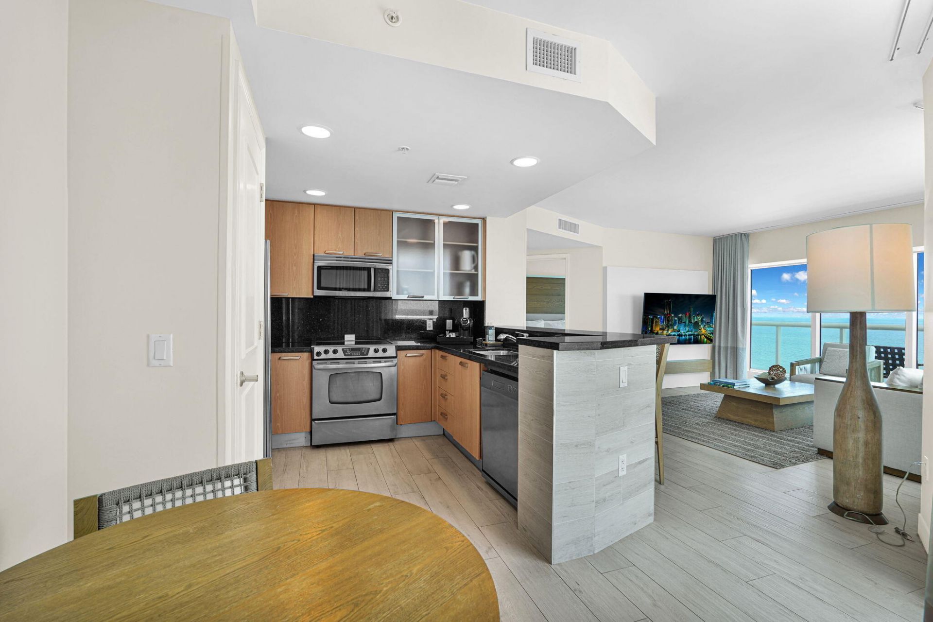 505 N Fort Lauderdale Beach Boulevard, Unit 1817, Fort Lauderdale, FL 33304 Photo