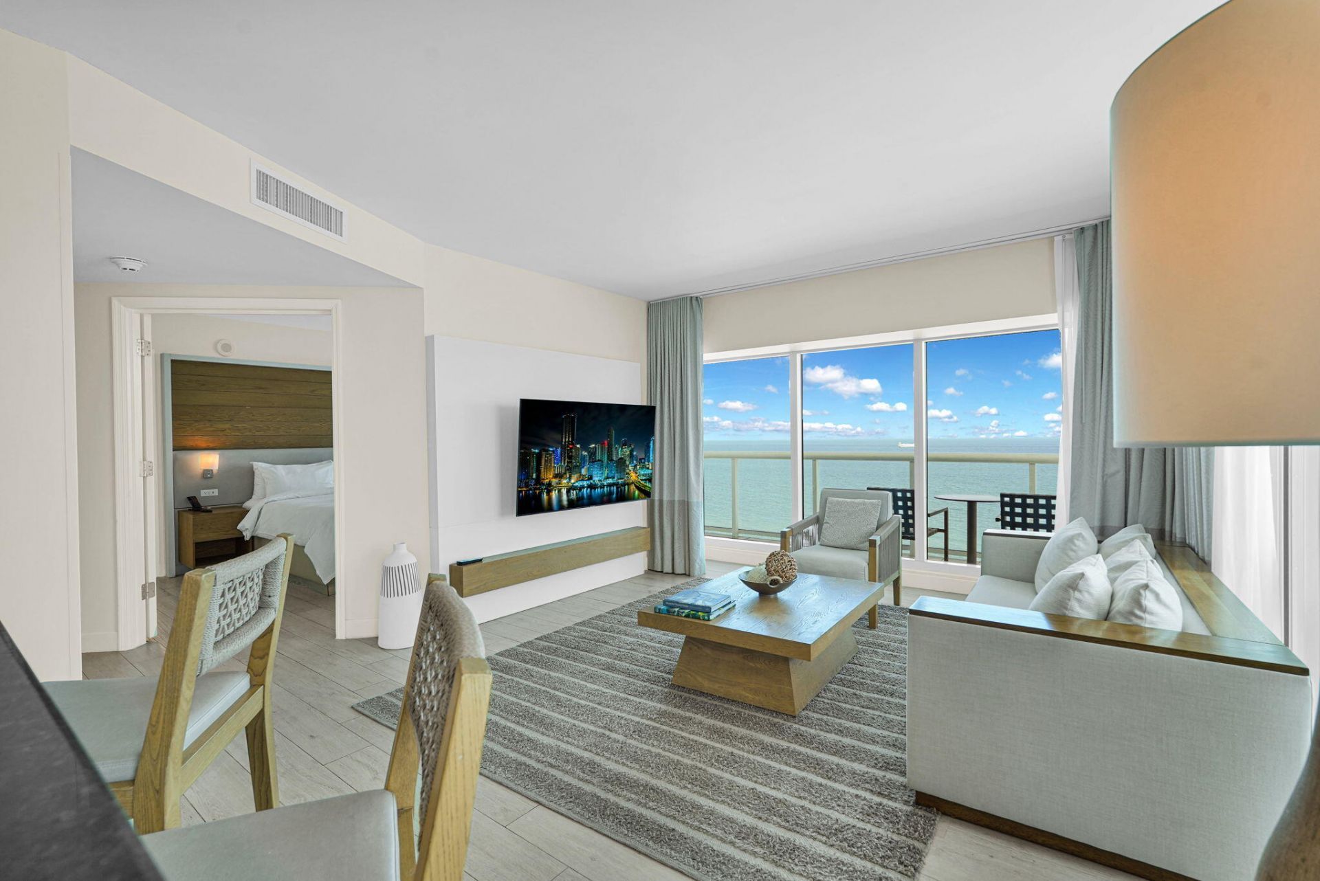 505 N Fort Lauderdale Beach Boulevard, Unit 1817, Fort Lauderdale, FL 33304 Photo