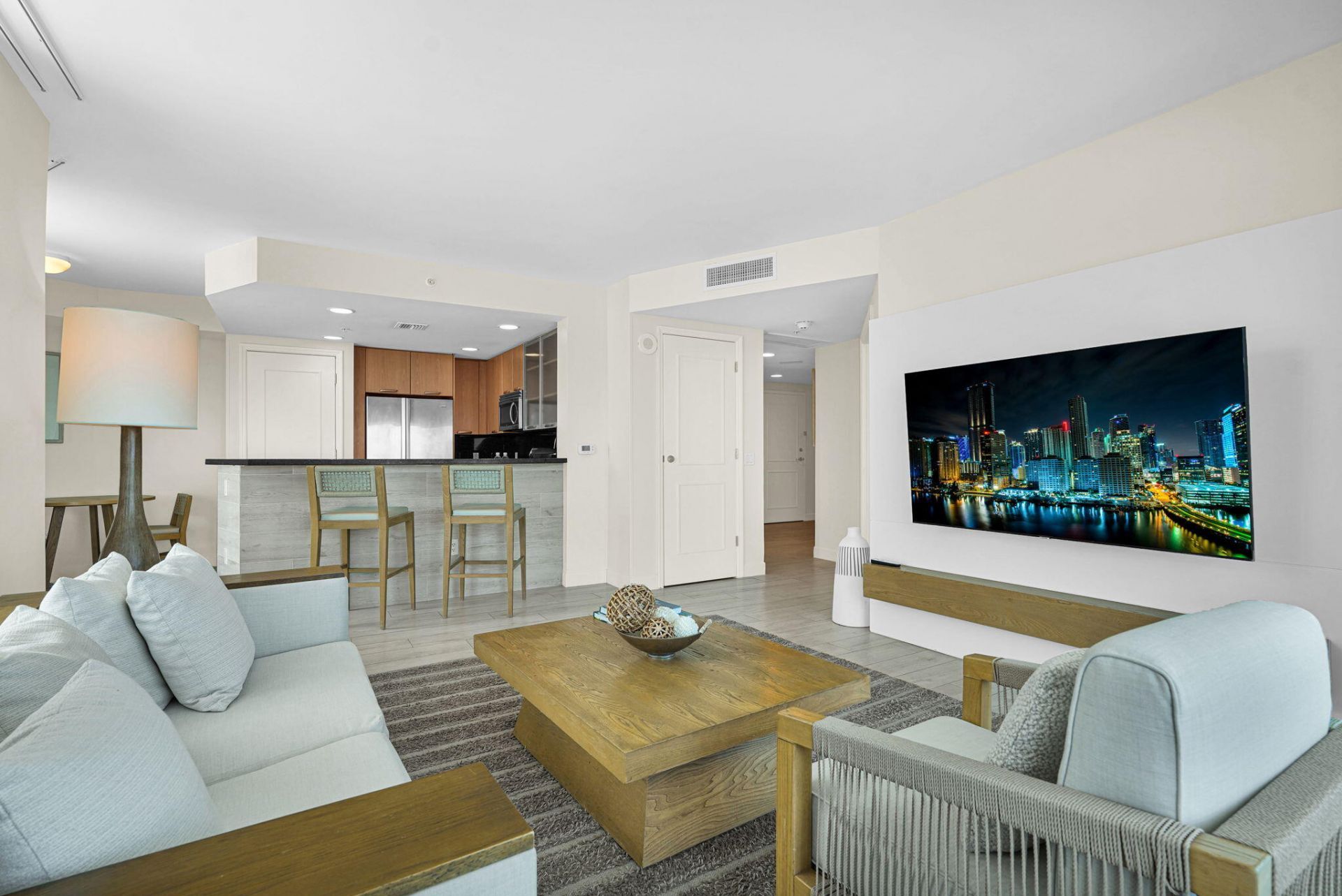505 N Fort Lauderdale Beach Boulevard, Unit 1817, Fort Lauderdale, FL 33304 Photo