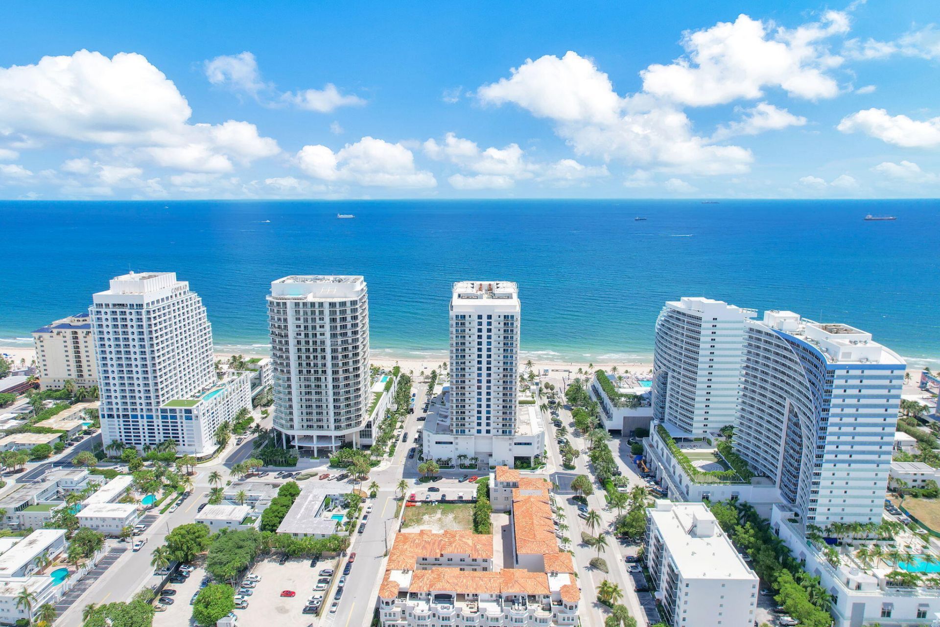 505 N Fort Lauderdale Beach Boulevard, Unit 1817, Fort Lauderdale, FL 33304 Photo
