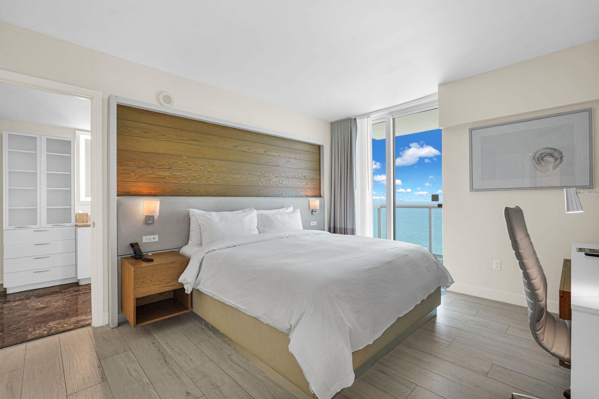505 N Fort Lauderdale Beach Boulevard, Unit 1817, Fort Lauderdale, FL 33304 Photo