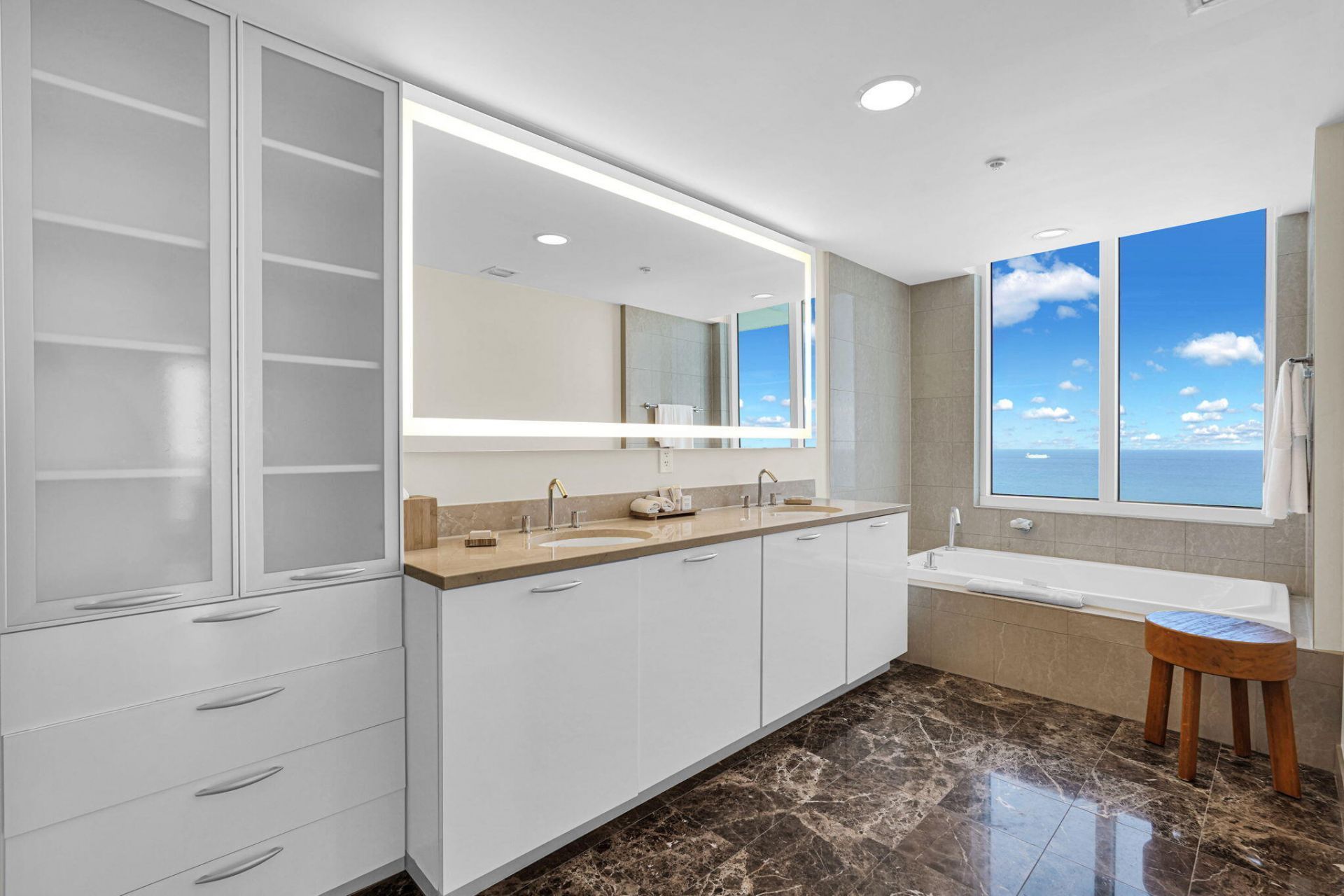 505 N Fort Lauderdale Beach Boulevard, Unit 1817, Fort Lauderdale, FL 33304 Photo