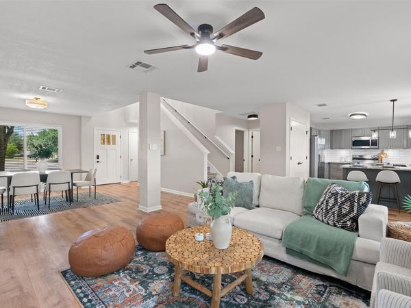 724 Lavaca LOOP, Elgin, TX 78621
