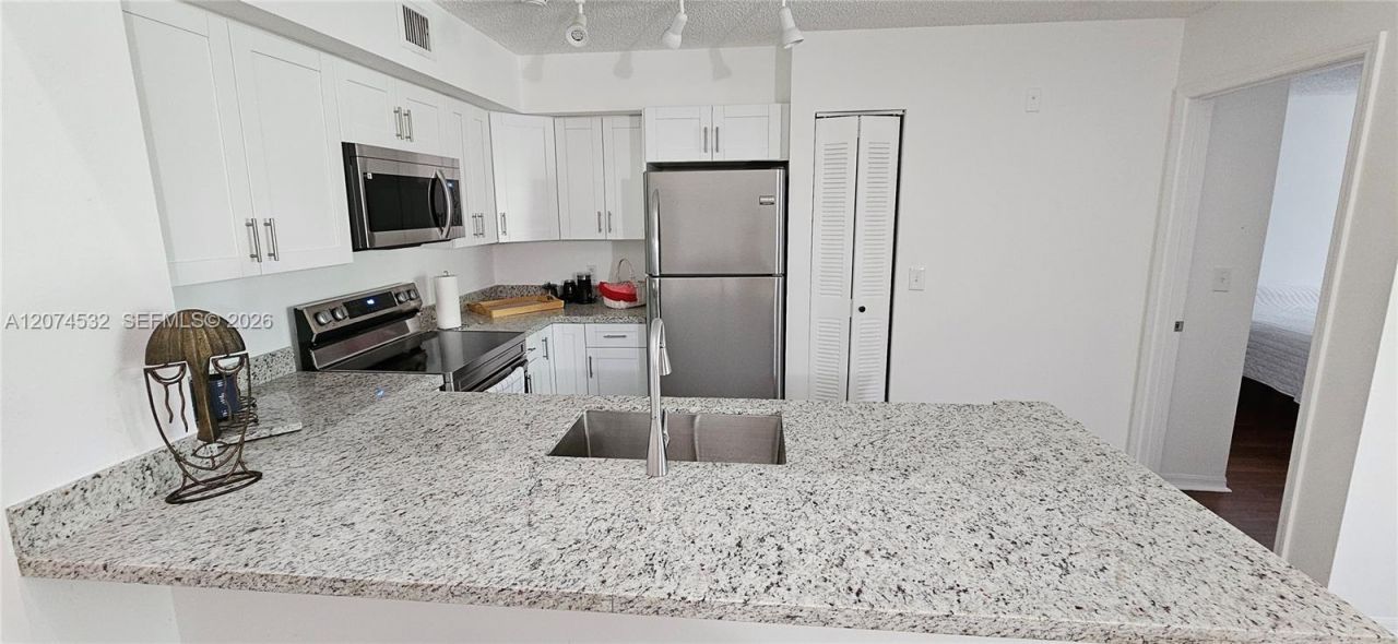12112 Saint Andrews Pl , Unit 309, Miramar, FL 33025 Photo