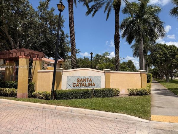 102 S Santa Catalina Cir , Unit 102, North Lauderdale, FL 33068