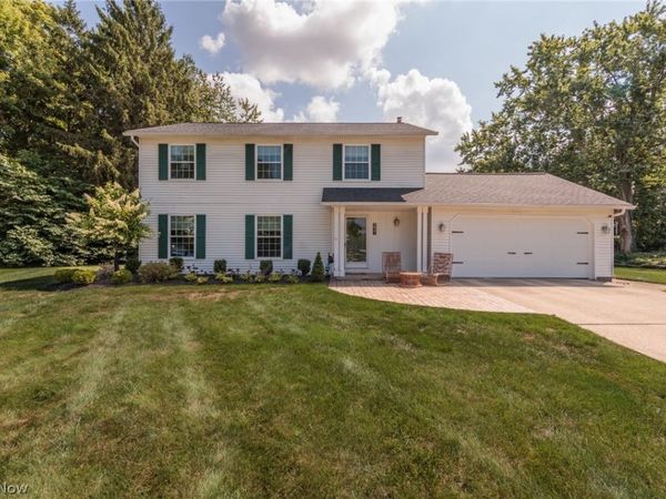 5841 Royal Drive, Willoughby, OH 44094