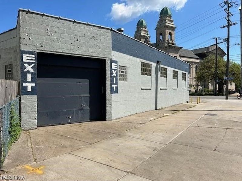 2050 W 65th Street, Cleveland, OH 44102 Photo 3