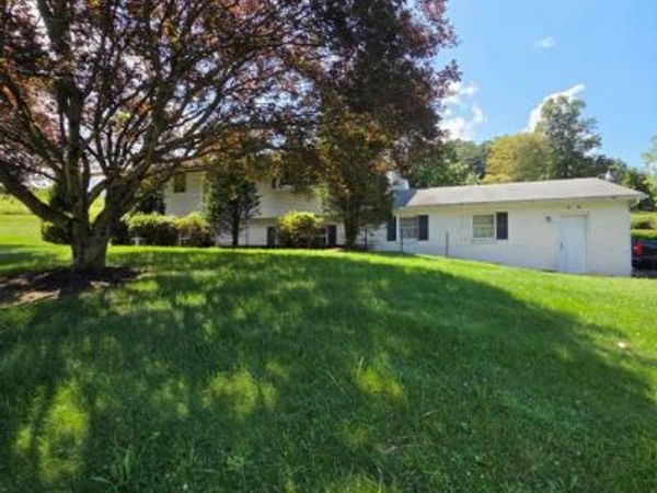 7620 SPRING ROAD , NEW BLOOMFIELD, PA 17068