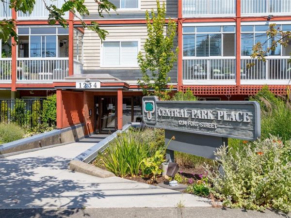 1234 Fort St , Unit #201, Victoria, BC V8Y 2M9