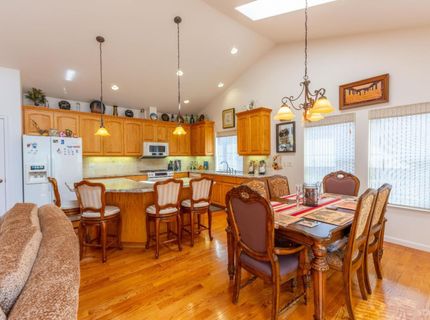 1267 Pyramid Circle, South Lake Tahoe, CA 96150 Photo