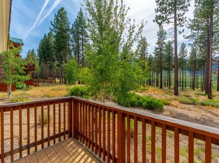 1267 Pyramid Circle, South Lake Tahoe, CA 96150 Photo