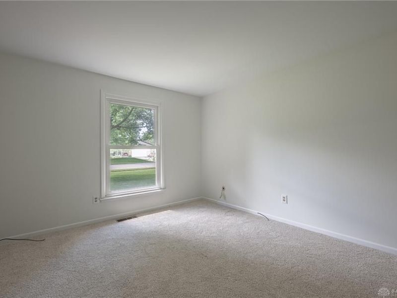 165 Finsbury Lane, Troy, OH 45373 Photo 12