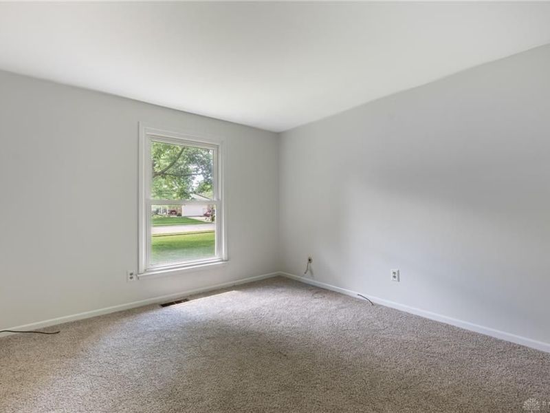 165 Finsbury Lane, Troy, OH 45373 Photo 13