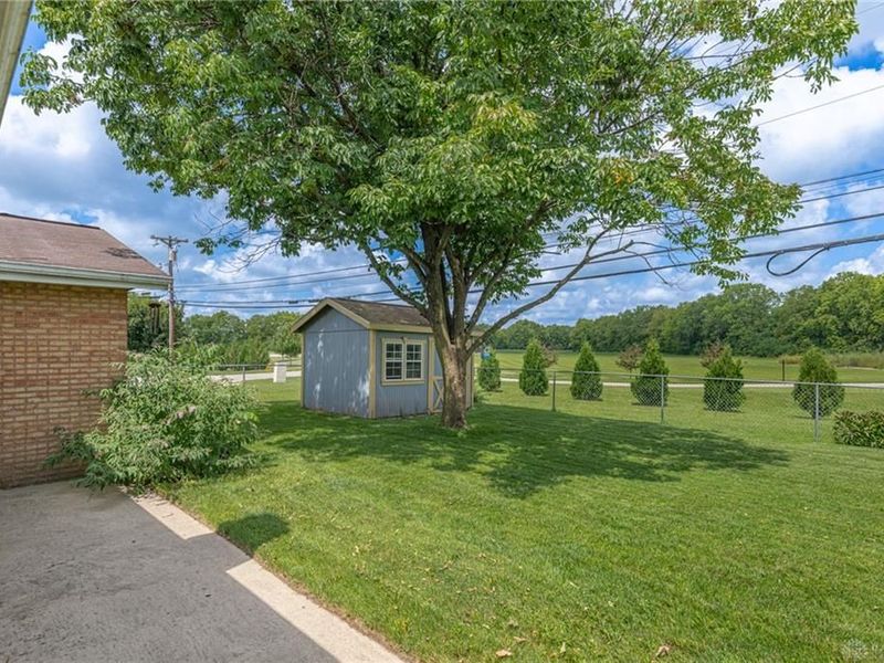 165 Finsbury Lane, Troy, OH 45373 Photo 22