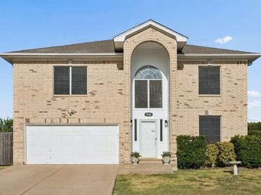 7589 Juliet Lane, Fort Worth, TX 76137
