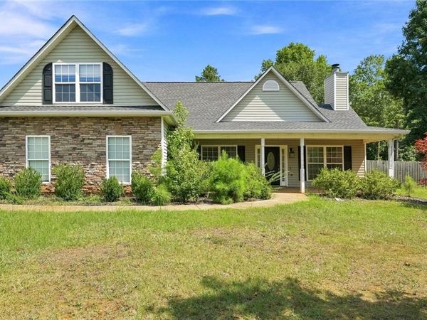 102 Independent Court , Griffin, GA 30224