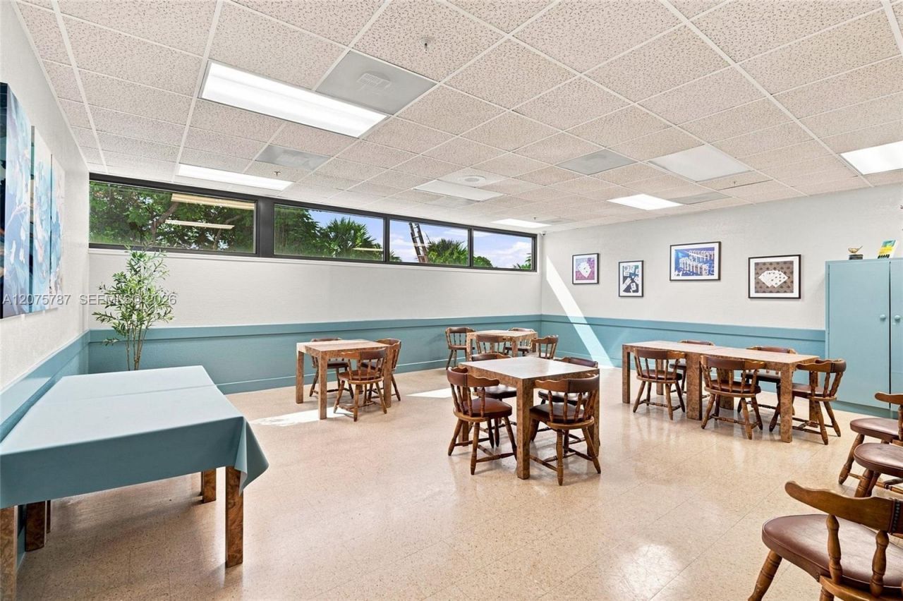 1431 NW 85th Way, Plantation, FL 33322 Photo