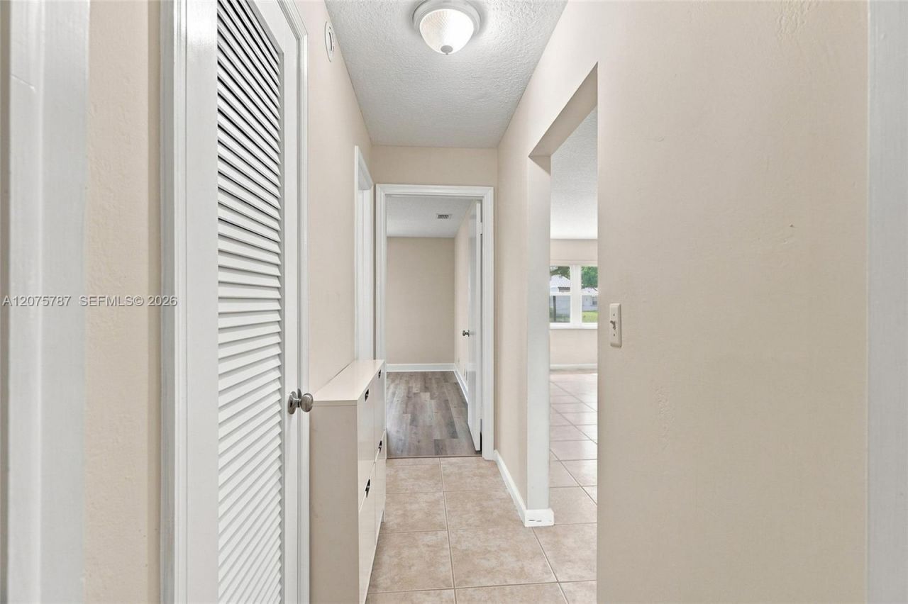 1431 NW 85th Way, Plantation, FL 33322 Photo