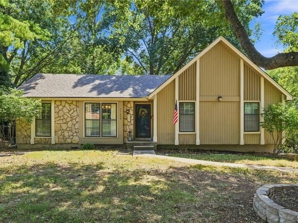 11309 W 99th Street, Overland Park, KS 66214